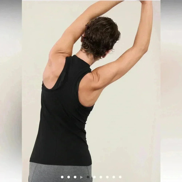 Athleta Momentum Seamless Tank Black Size Medium - Picture 7 of 11
